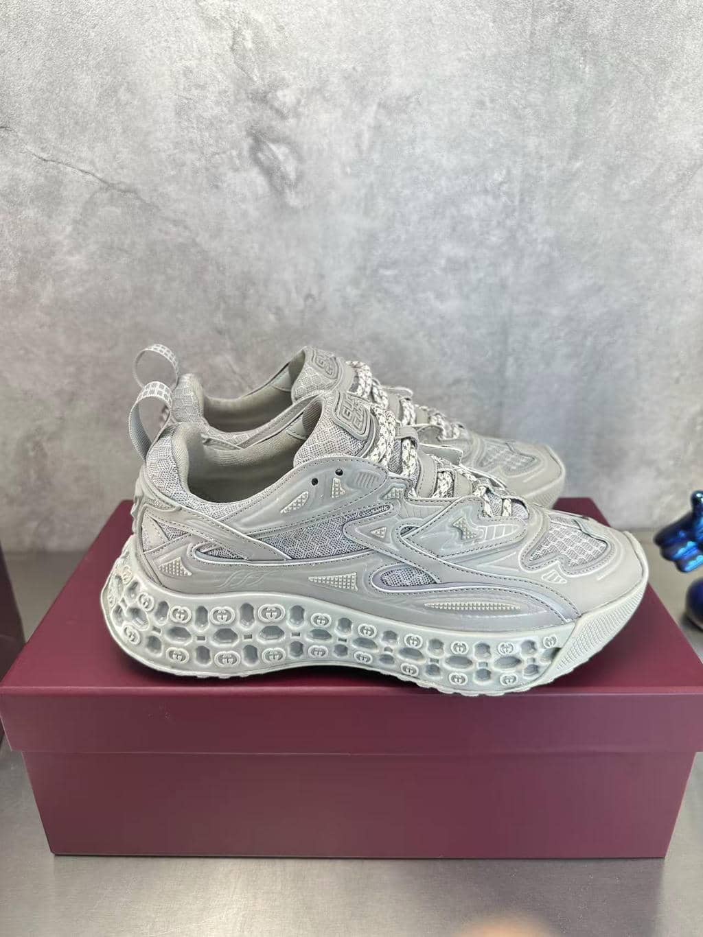0022 Sneaker